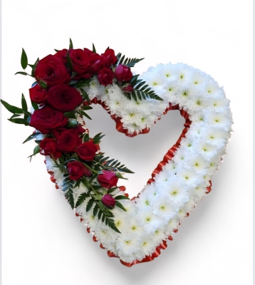 Based open heart Red Roses