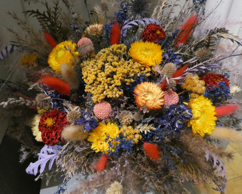 Dried Flower basket Arrangements