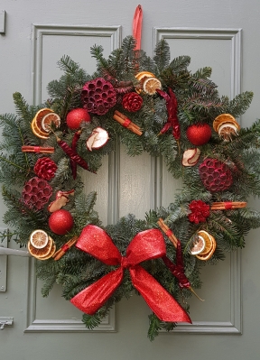Ruby red wreath