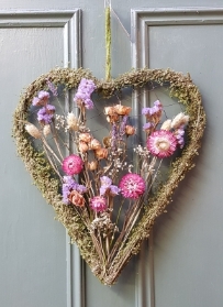 Dried heart pinks