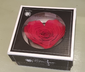 Everlasting preserved red rose wreath