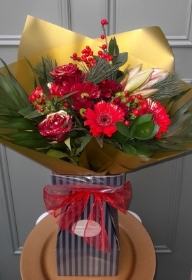 Red Christmassy Bouquet