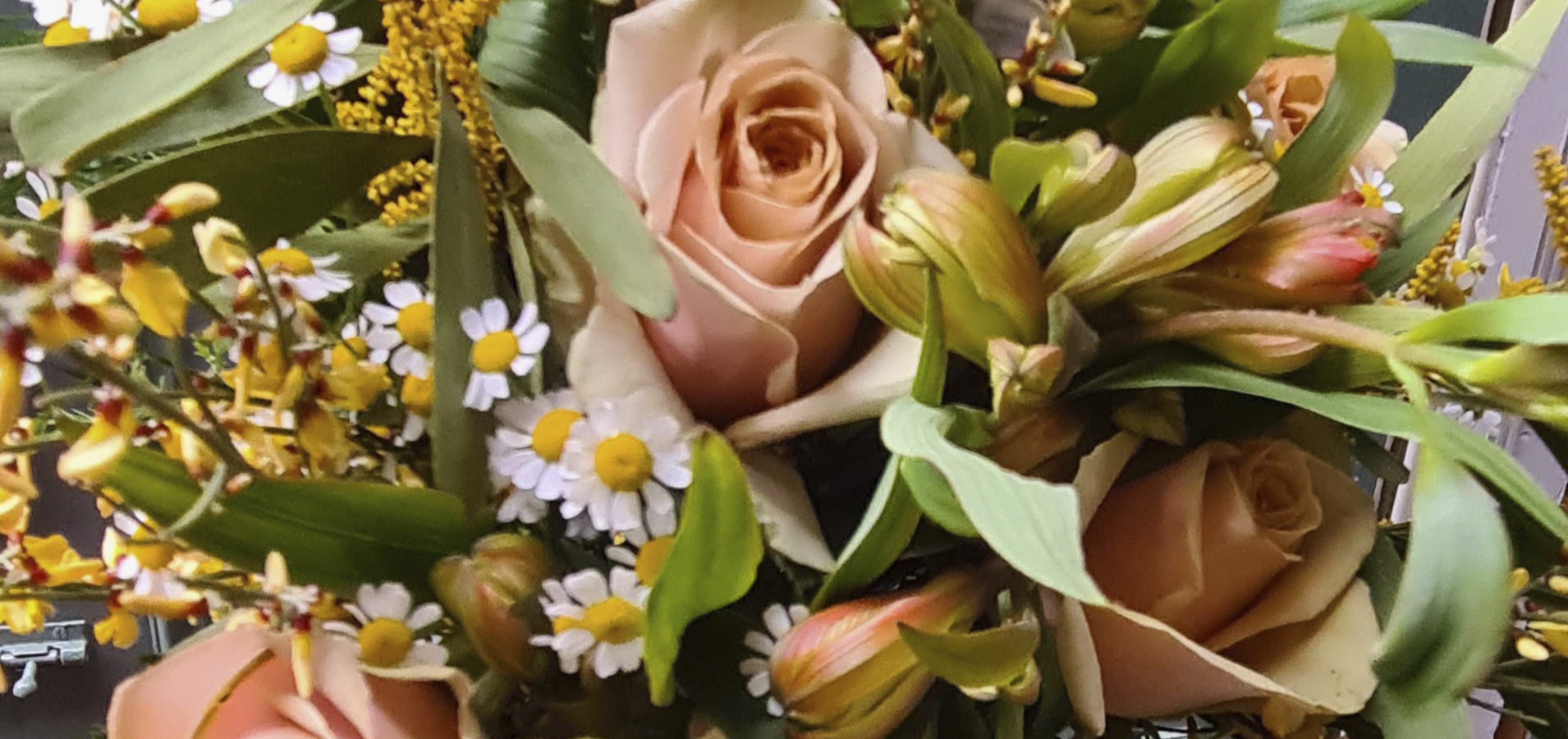 House of Flowers, your florist in Carshalton Beeches. Same day flower